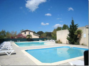 Maison de 2 chambres avec vue sur le lac piscine partagee et jardin a Hourtin